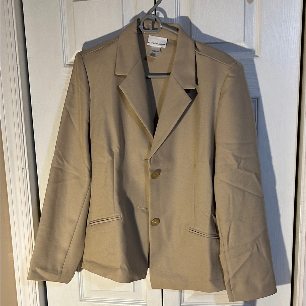 NWT Alfred dunner blazer